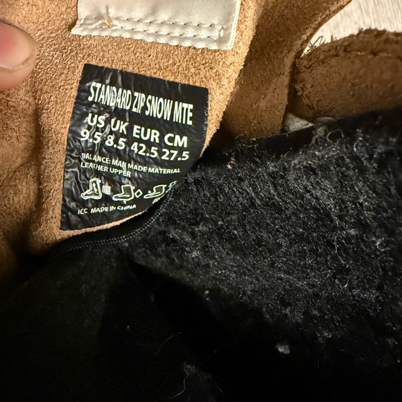 Standard Zip Snow MTE Boots - Picture 5 of 5